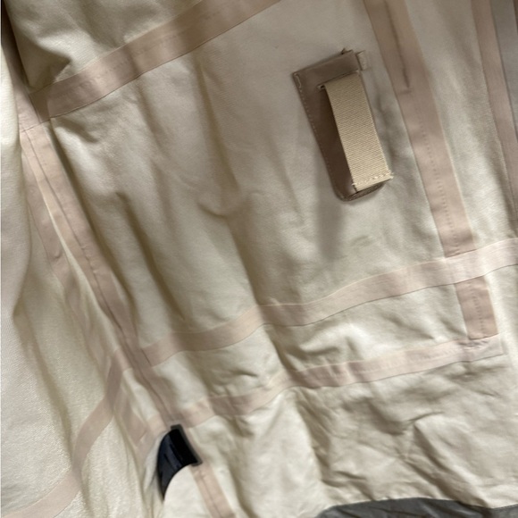 Lululemon Gathering Storm Long Jacket Beige Gray Sz 12 - Picture 8 of 8